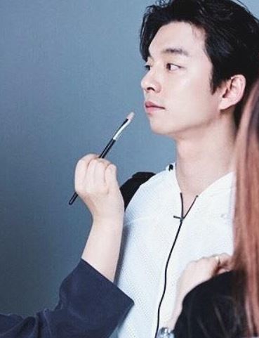 Gong Yoo getting ready for his shoot